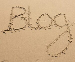 clothes free life monthly blog challenge